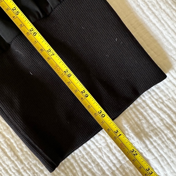 Sweaty Betty Copped Yoga Pants Black Size Small - Picture 9 of 9